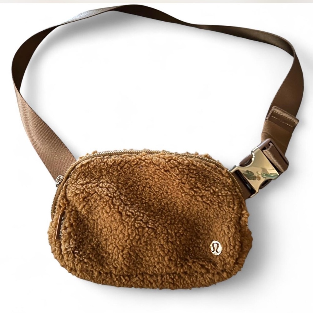 Lululemon Tan Sherpa Belt Bag